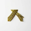 All-silver zipper, rust-proof and durable, suitable for both men's and women's clothing Application Scenario
